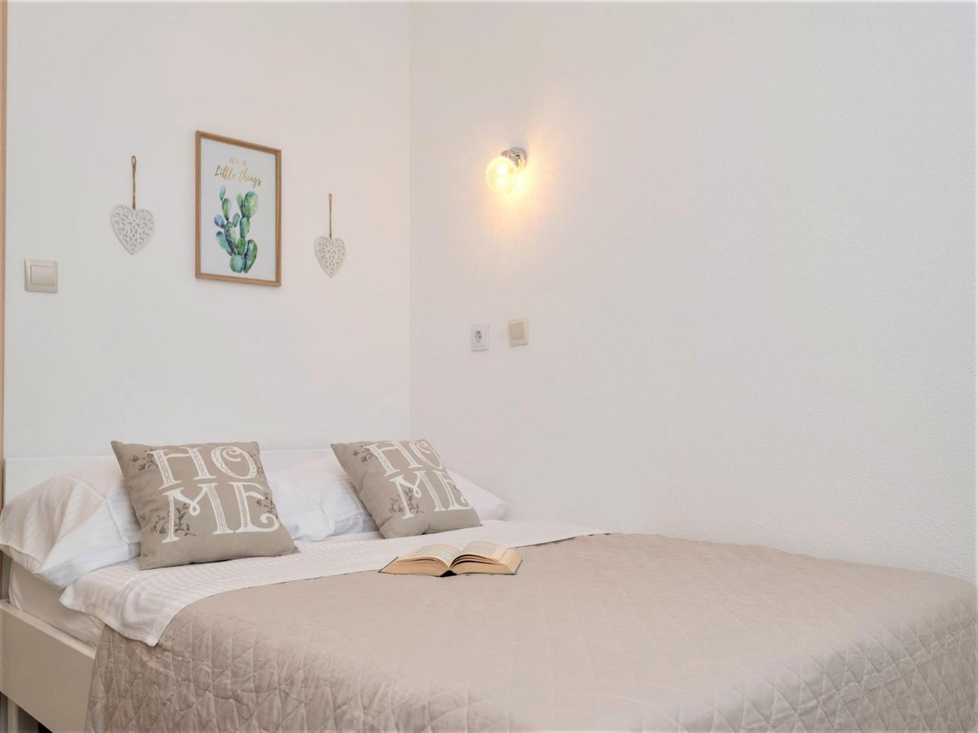 Apartmani Livaja Plano Camera foto