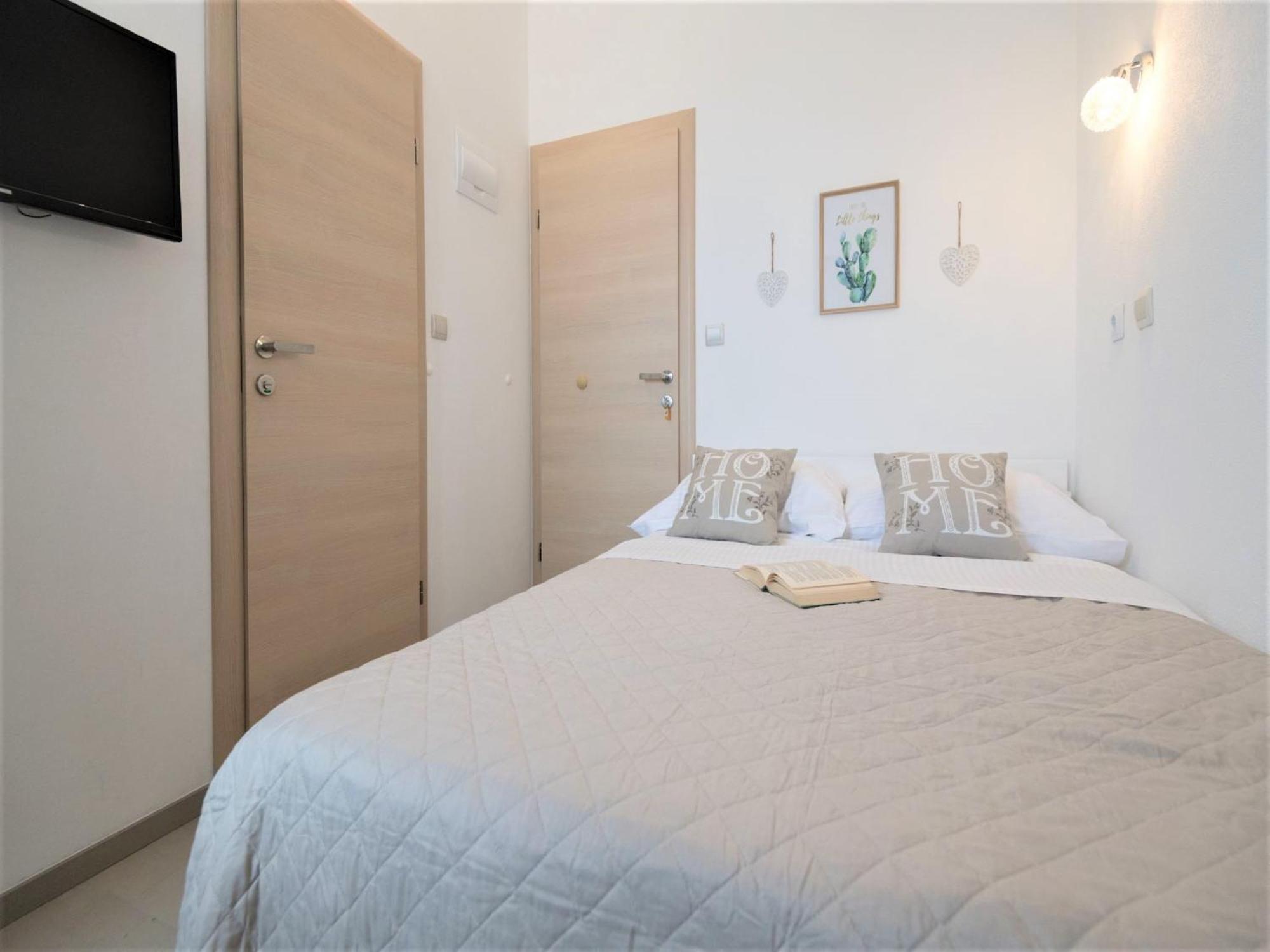 Apartmani Livaja Plano Camera foto